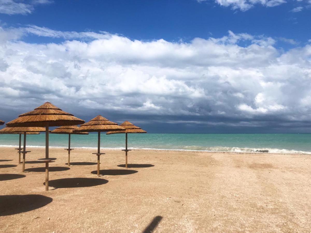 La Trave Bed & Breakfast Montecosaro  ภายนอก รูปภาพ