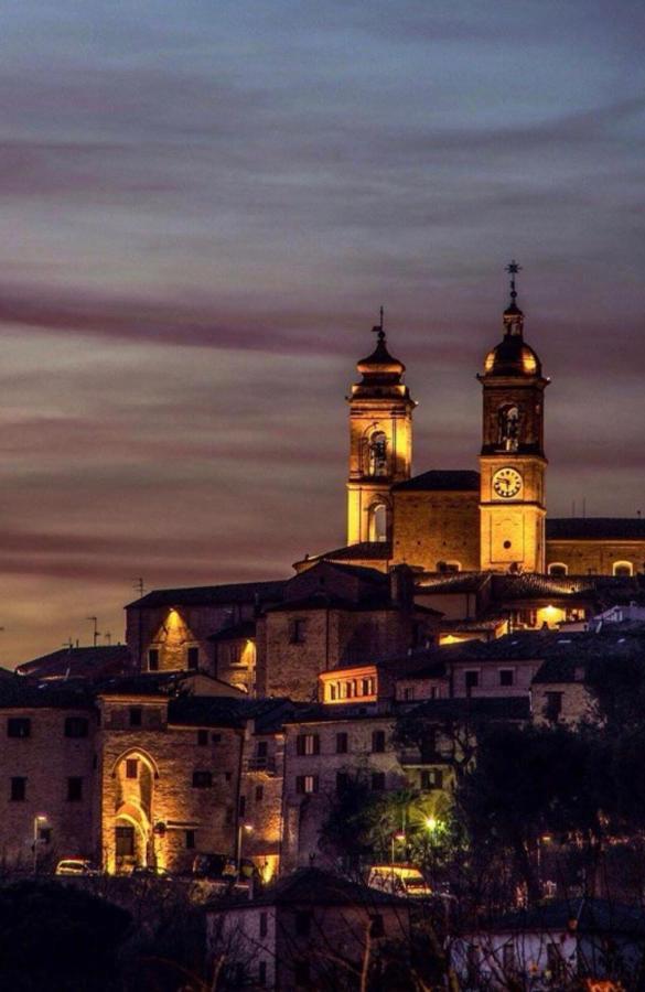 La Trave Bed & Breakfast Montecosaro  ภายนอก รูปภาพ