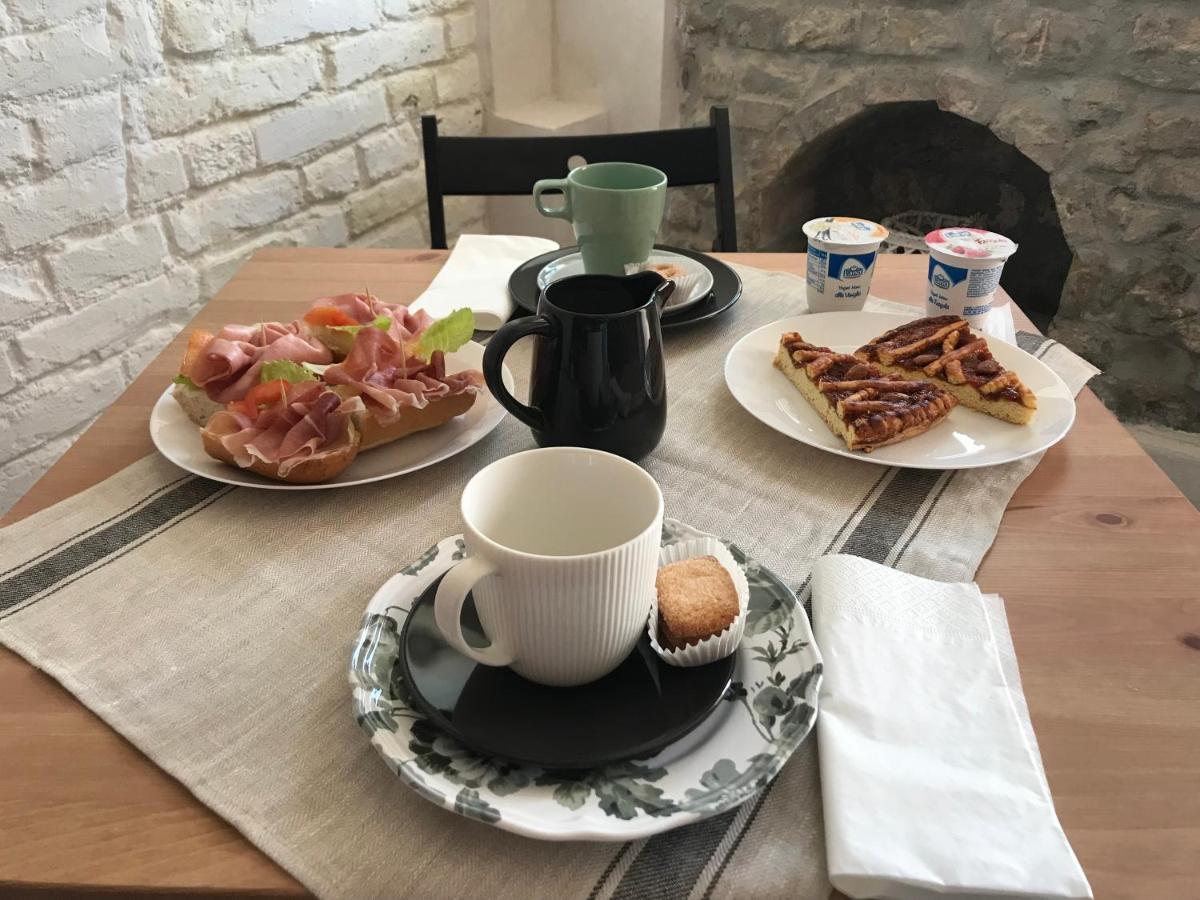 La Trave Bed & Breakfast Montecosaro  ภายนอก รูปภาพ